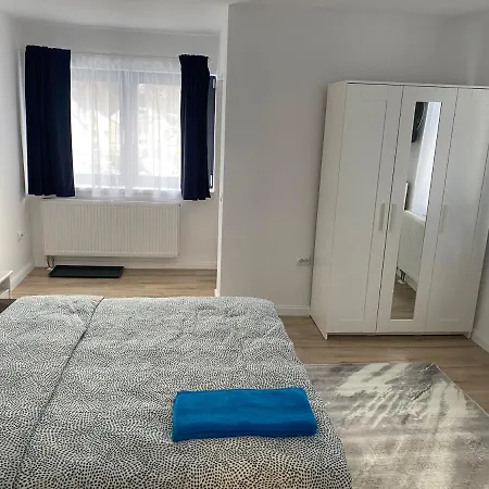 아파트 Center House *